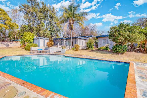 Owner asking R 4 499 000
Only considering offers above R 3 499 000

This beautifully ...