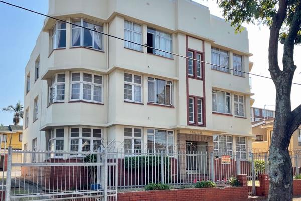 Spacious 2.5 bedroom ground floor Shareblock apartment.

This apartment is one of only ...