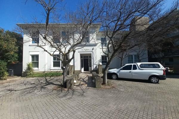 Freestanding Office Block for Lease on Main Road, Tokai
This freestanding office block ...