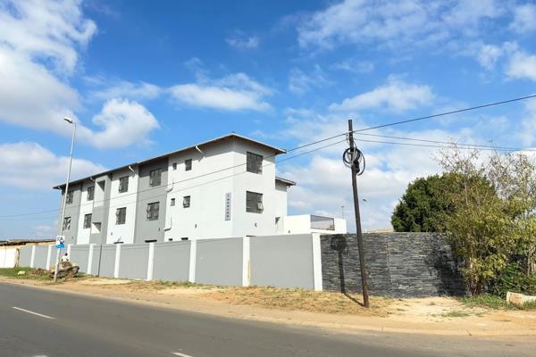 This is a stunning new studio unit available in Dobsonville for rent from 1 September ...