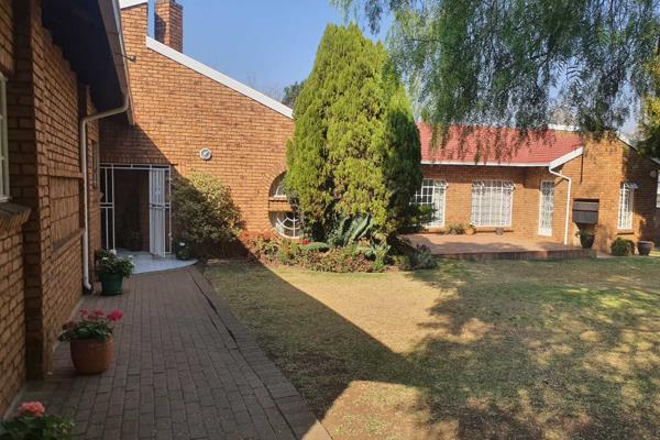 This house offers you 5 bedrooms with built in cupboards, 2 bathrooms and guest toilet. ...