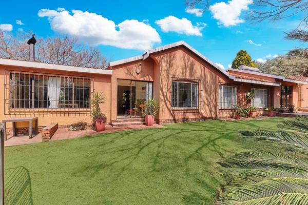 4 Bed, 3 Bath Family Home with Staff Quarters

Set on a generous 1985 sqm plot, this 4 bed, 3 bath home in Ferndale offers unbeatable ...