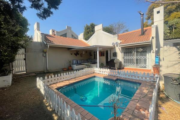 Located in the serene, leafy estate of Carisbrook in Douglasdale, this charming home is a hidden gem waiting for new owners. 

Tucked ...