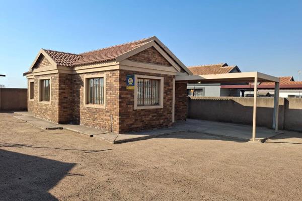 Discover your new home in the peaceful and well-established Rethabile Gardens, Polokwane. 
This delightful 3-bedroom property offers a ...