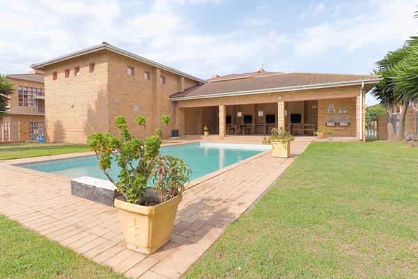 This lovely unfurnished  unit has one bedroom, a bathroom and a open plan kitchen/lounge area. The complex also has a communal pool and ...