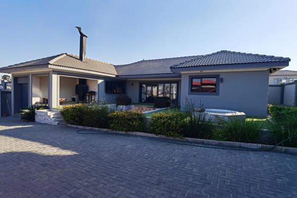 This beautiful Villa is situated in the upmarket Kungwini Country Estate in Bronkhorstbaai.
The property consists of two houses built ...