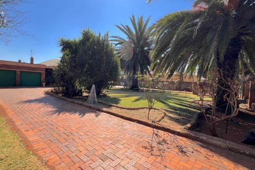 4 Bedroom House for sale in Brenthurst