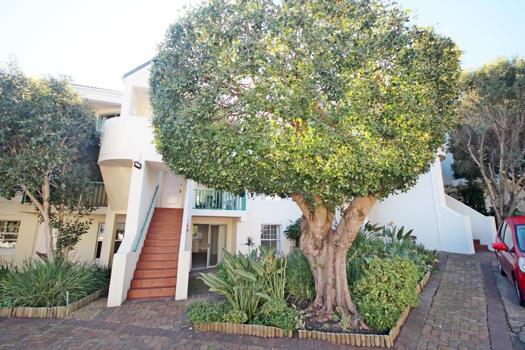 2 Bedroom Apartment / Flat for sale in Vredehoek