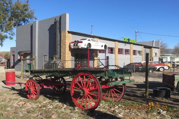Exceptional Business Opportunity in the Heart of Sutherland
This commercial-zoned ...