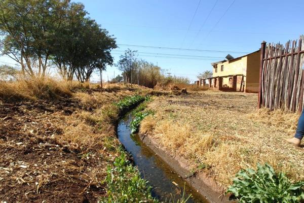 Looking to embark on your farming journey? This 0.8251-hectare gem, located just 15 km from Brits, is the perfect spot to start your ...