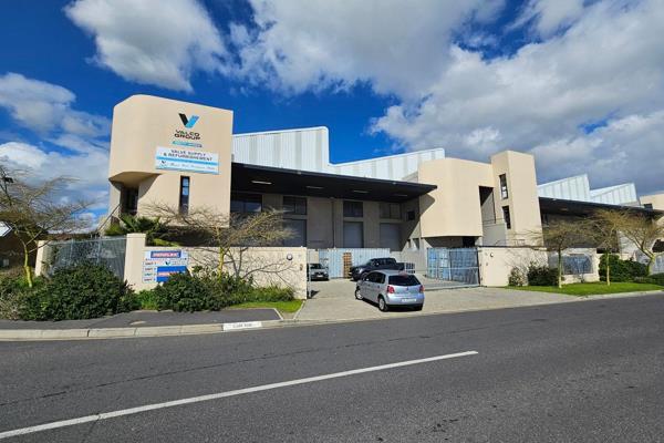 Well maintained and secure warehouse to let in Killarney Gardens, Cape Town. 

The ...