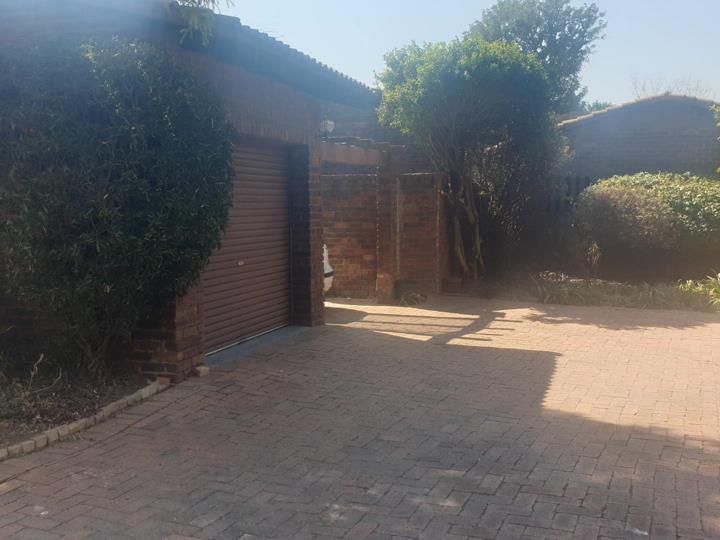 Listing number: P24-117445621, Image number: 2