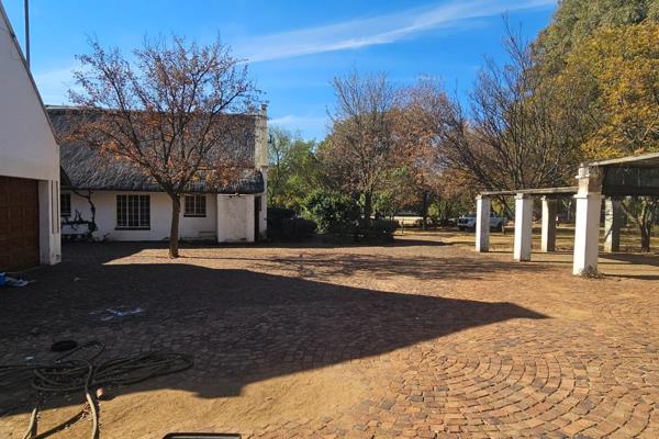 A Stunning Cape Dutch-Style House - An Absolute
Must-See!

Discover the charm and ...