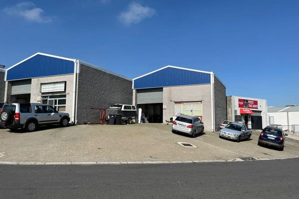 This open plan warehouse space is ideally situated in the highly sought after Everite ...