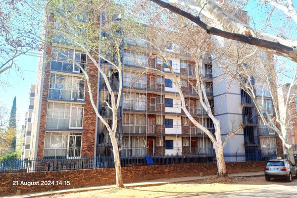 Sunnyside, a vibrant suburb of Pretoria, offers a range of properties that cater to both investors and first-time homeowners. The area ...