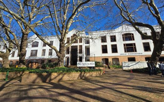 Commercial Property to rent in Rondebosch