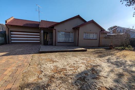 3 Bedroom House for sale in Sonland Park