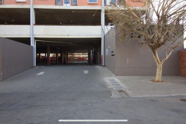 2 Bedroom Apartment / Flat for Sale in Kempton Park Ext 1
Modern and Sunny 2-Bedroom ...