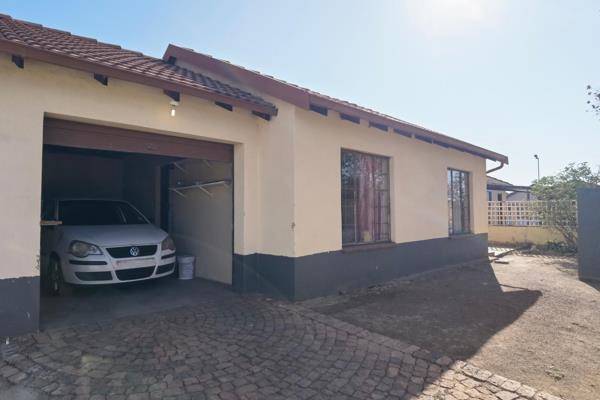 This two-bedroom home in Lotus Gardens, just 15 minutes west of Pretoria, offers a blend of comfort, security, and convenience, making ...