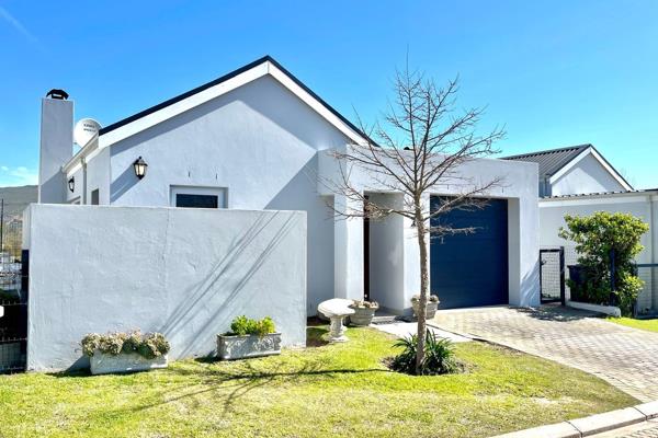 Situated in Southern Paarl, close to major amenities and access to the N1 highway, this secure estate property is perfect as a long ...