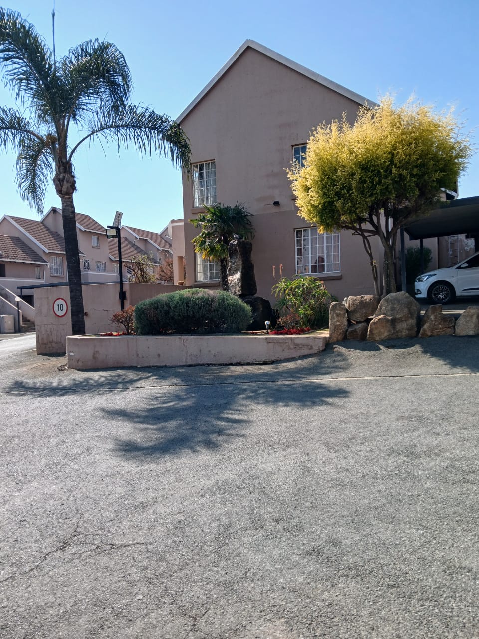 Radiokop Property : Apartments / flats for sale in Radiokop ...