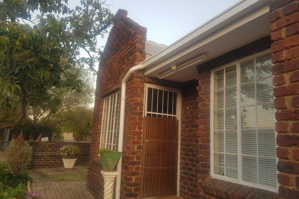 Discover Your Ideal Retirement Retreat in Rustenburg North!

No transfer duty on Life Right.

Welcome to your new sanctuary, a charming ...