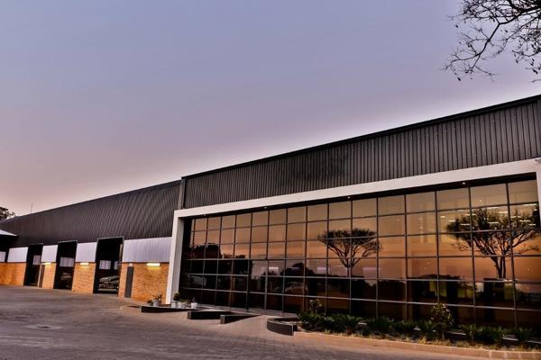 Situated in the strategic industrial hub of Randjespark, Midrand, this prime industrial ...