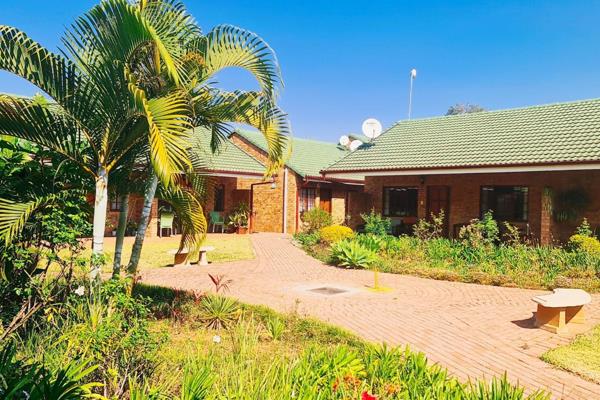 1 Bedroom Bachelors unit for sale in one of the most sought after retirement villages in Tzaneen.

The flat is situated close to all ...