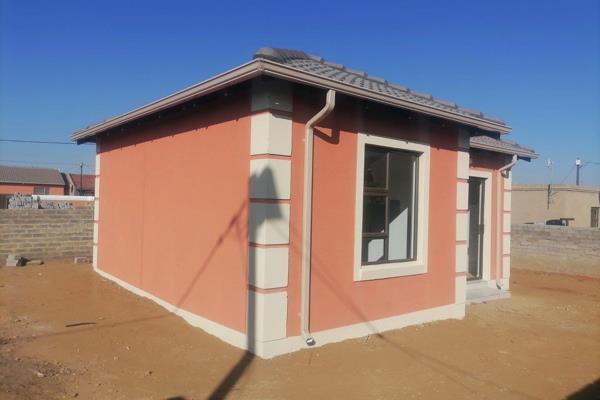 This 2 bedroom house, kitchen, lounger bath with toilet. This house on the Estate  which ...