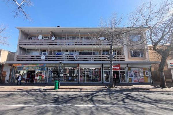 Fantastic Investment Opportunity in Somerset West
Located in the bustling heart of ...