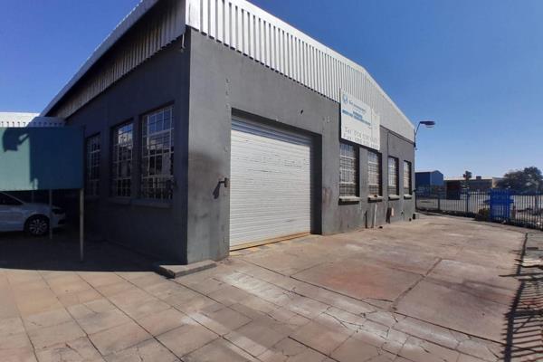 Available for rent, this exceptional commercial property in Zinniaville offers an ideal workspace tailored for engineering ...