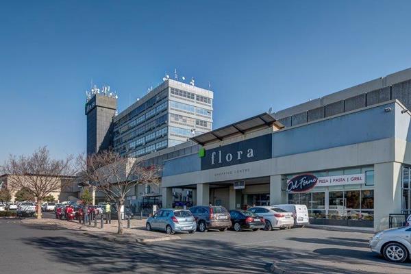 The shopping centre enjoys excellent exposure onto Ontdekkers Road, which is a major thoroughfare, and it is also located approximately ...