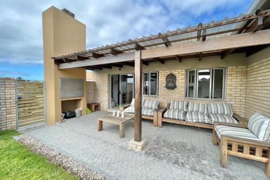 3 Bedroom House for sale in Mooikloof Country Estate