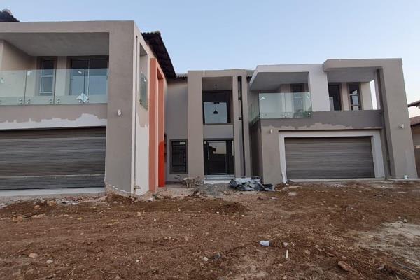 A newly built family home with a contemporary design is available in the heart of Pretoria East to discerning buyers. Anticipated completion date is September 2024, and we are ready to take offers. 

The property features:

. 4 Ensuite bedrooms 
. A formal lounge on the ...