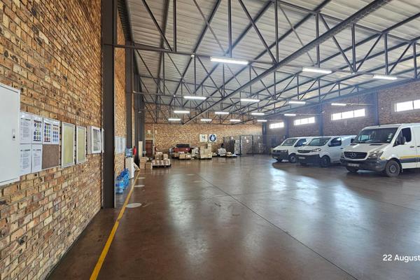 If it is quality and image that you are looking for this very neat A Grade workshop / Warehouse in the new industrial area of ...