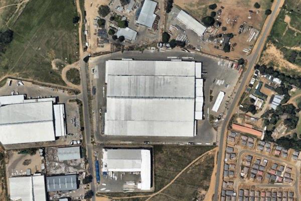 Massive distribution centre to let in Kya Sands. The property comprises a triple volume ...