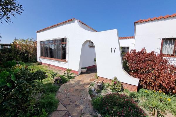 Unit 1 (Spanish style house):
- Size: 246 square meters

- Features:
o Own entrance
o ...