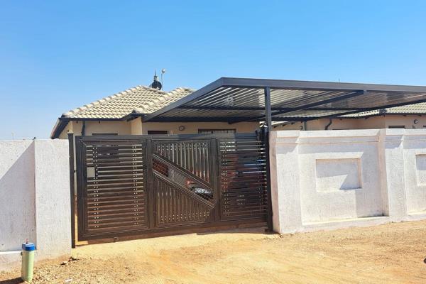 Welcome to your future home in the vibrant and growing community of Soshanguve YY! Thoka Properties is excited to present this stunning ...