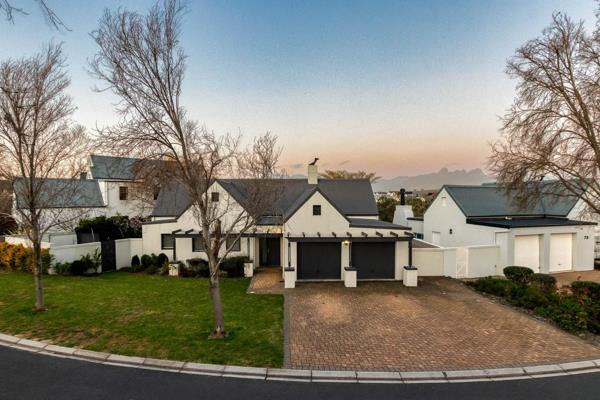 Welcome to this lovely 3-bedroom, 2-bathroom home in De Wijnlanden Residential Estate.  This Exclusive Sole Mandate offers a perfect ...