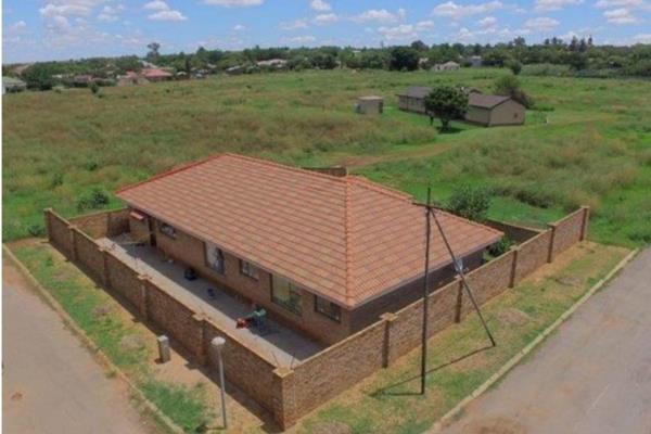 This vacant land for sale in Ventersdorp, an incredible opportunity to build your dream home or invest in a prime piece of real estate. ...