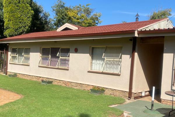 This stunning 5  bedroom house is situated in Bester Park in Bronkhorstspruit accessible to the Health care facilities, Primary and ...