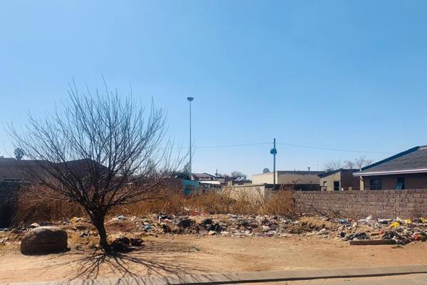 Here we have a beautiful spacious vacant land in Vosloorus an area that is safe and secure for building a family and also a good area ...