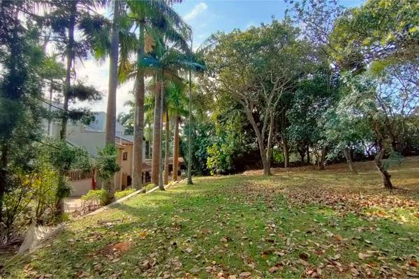 EXCLUSIVE MANDATE
A perfect rare opportunity to build more than one home on this spacious double stand in Ballito. Nestled between ...