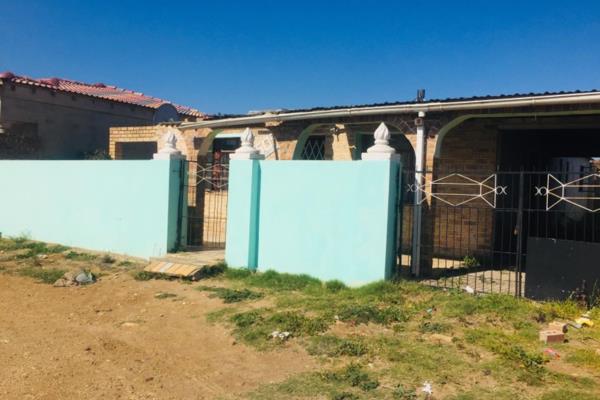 This house is situated in Salamntu, currently tenanted. Very specious rooms. One minute walk to healthcare facility (clinic) ...