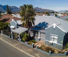 House for sale in Paarl Central East