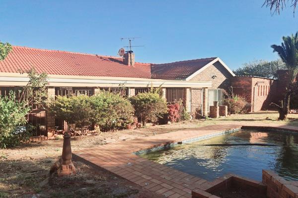 Discover your dream home in the heart of Laudium! This exquisite 3-bedroom property is the epitome of modern living, offering a perfect ...