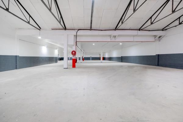 Warehouse available to let in a prime and secure business park in Paarl. The warehouse ...