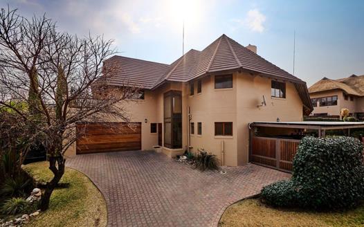 4 Bedroom House for sale in Kyalami