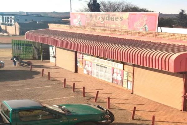 Commercial Property For Sale - A Prime Investment Opportunity

Discover This Gem In The Heart Of Lenasia South, Perfect For The ...