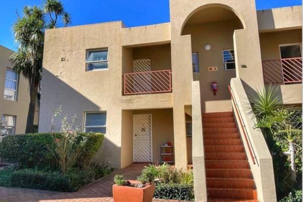 MAGNIFICENT TWO BEDROOM TOWNHOUSE | PET FRIENDLY | FIRST FLOOR UNIT

Why to Buy?

- Two ...